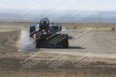 media/Oct-26-2025-CalClub SCCA (Sun) [[8ce1e69566]]/Group 6/Grapevine/